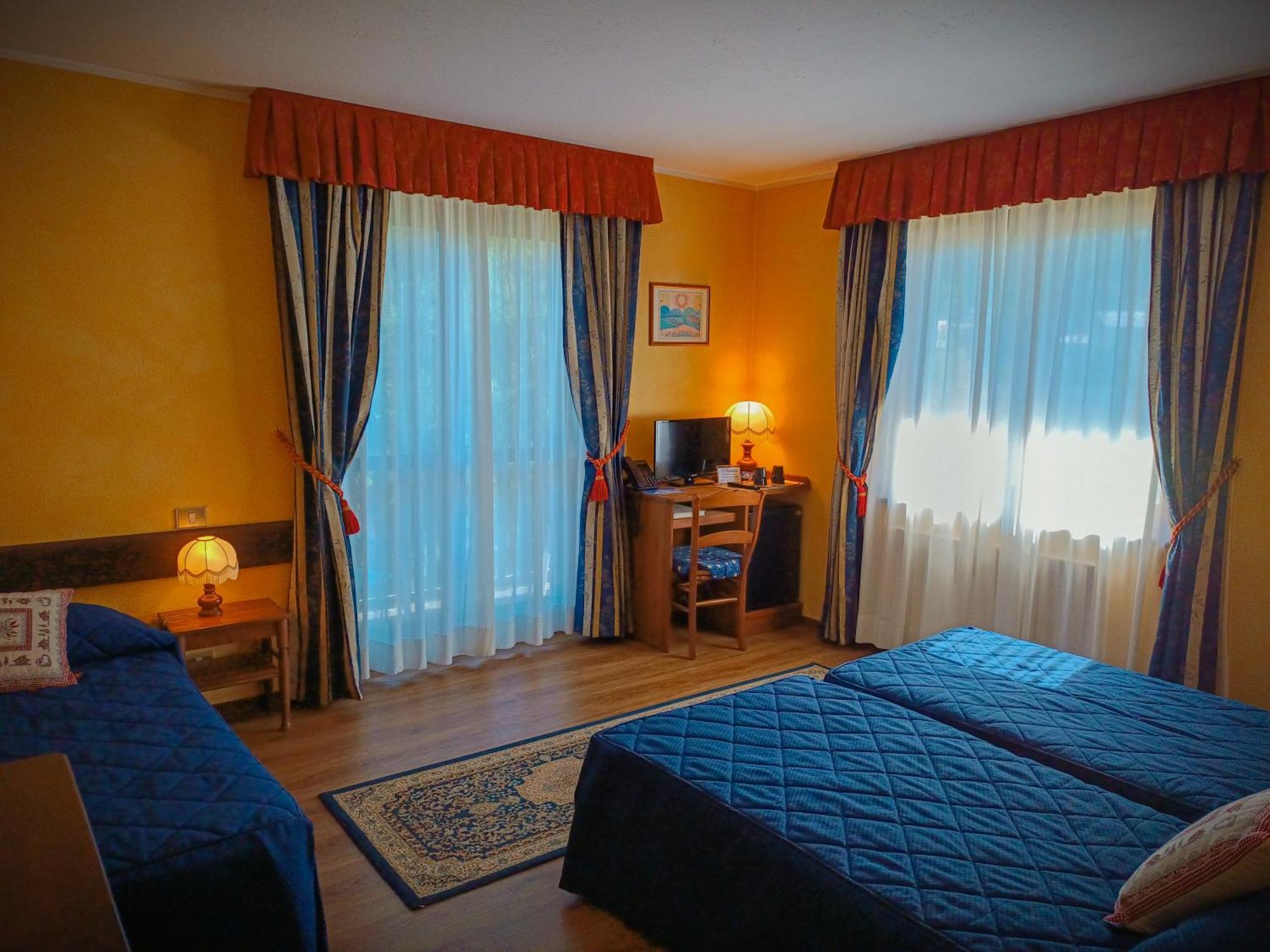 Hotel Edelweiss & Spa Cesana Torinese Exterior photo